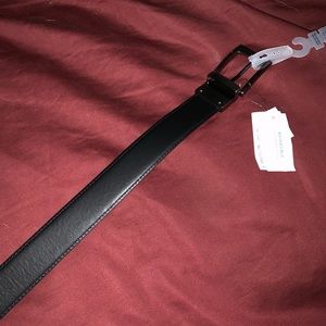Reversible Old Navy leather belt